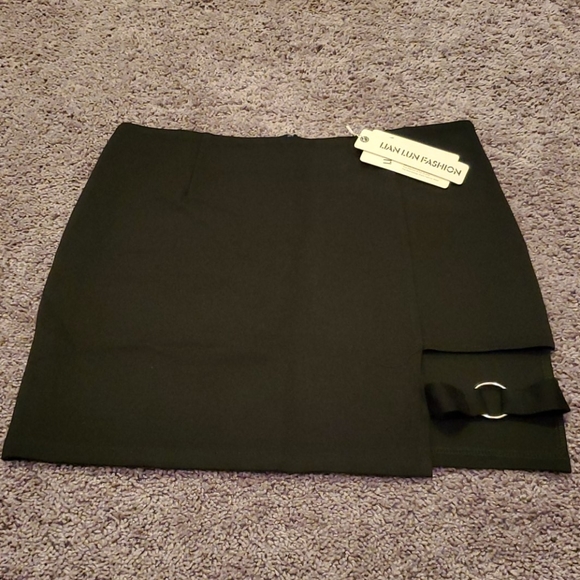 lian lun fashion Dresses & Skirts - Black mini skirt